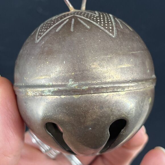 Vintage Sleigh Bell 2-1/2" Ornate Pattern Engraved Star Jingle Tarnished Silver - Picture 10 of 12